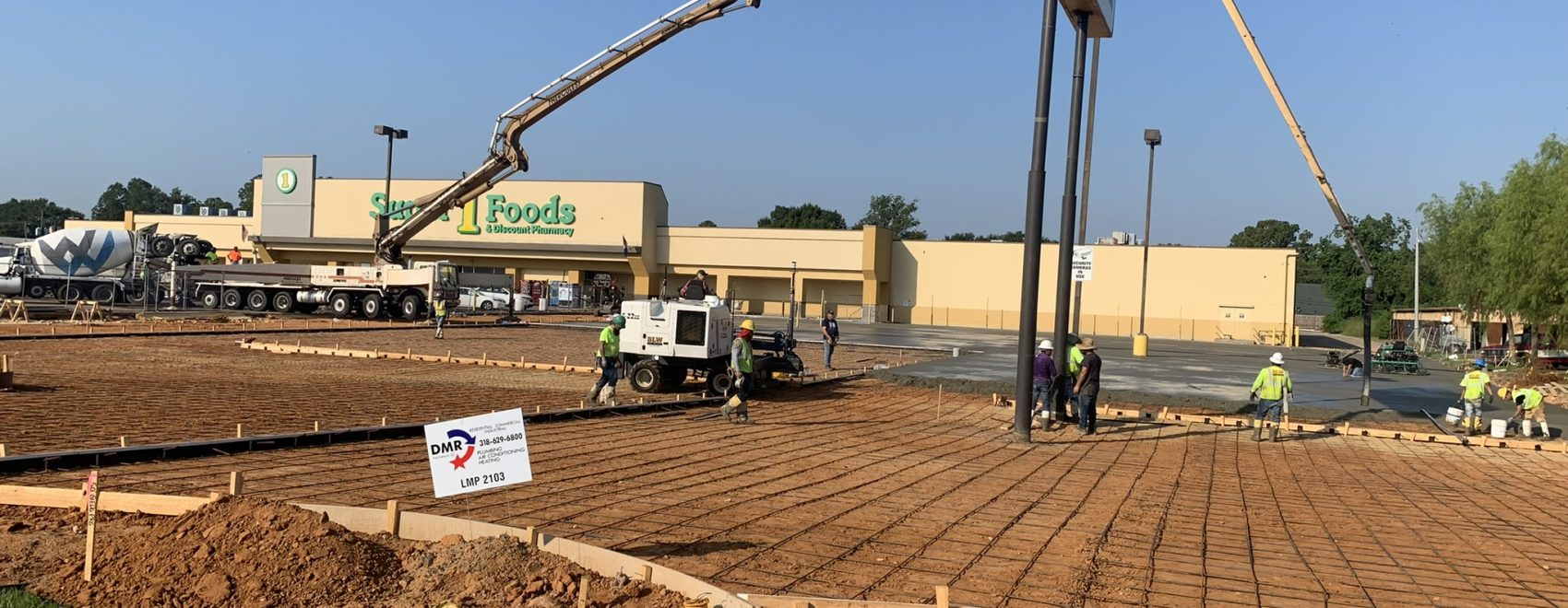 Photo of SuperOne parking lot construction