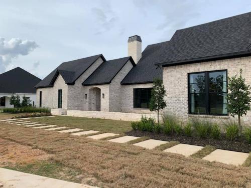 Exterior photo of Blackett home