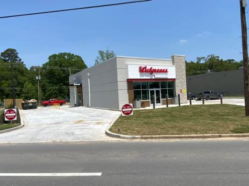 Exterior photo of Walgreens Pine Bluff